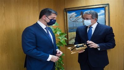 وزير السياحة يلتقى نظيره المصري