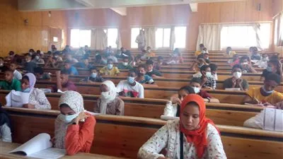 محافظ أسوان يأمر بالدقة والحيادية في أختبارات القبول بمدارس التمريض