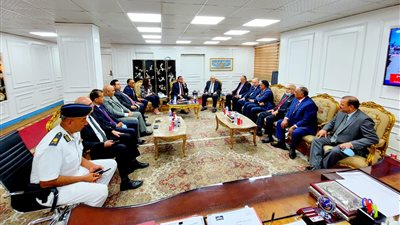 تدشين دورة تدريبية لموظفي المحليات للحفاظ على المال العام بالمنصورة (صور)