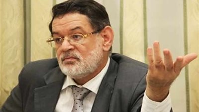 ثروت الخرباوي: 