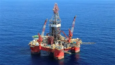 الولايات المتحدة: ثلثي إنتاج النفط بخليج المكسيك ما زال متوقفا