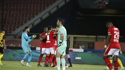 عاجل - قرار مفاجيء في الأهلي بشأن الراحلين