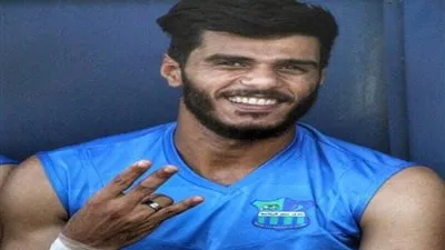 المقاولون العرب يحصل على توقيع عماد فتحي