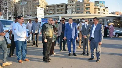 محافظ سوهاج يتفقد محيط كوبري الثقافة وميدان الشبان المسلمين (صور)