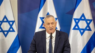 وزير الدفاع الإسرائيلي: إيران تدرب ناشطين على تشغيل الطائرات المسيرة في قاعدة قاشان