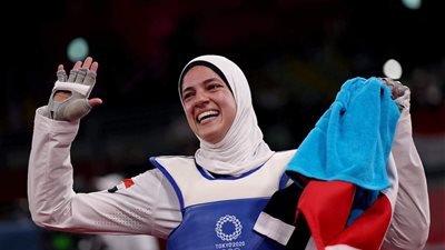 نادي الصيد يقيم حفلا لتكريم هداية ملاك وسيف عيسي