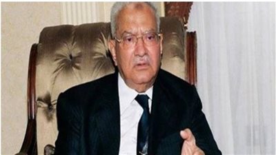 تامر حسني ينعى محمود العربي بكلمات مؤثرة  