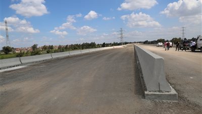 المحافظ: تنفيذ طريق كفر الشيخ - دسوق على 3 مراحل