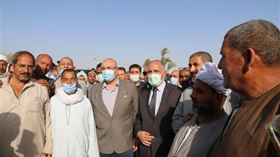 وزير الري يتابع موقف تنفيذ مشروعات الموارد المائية ببني سويف