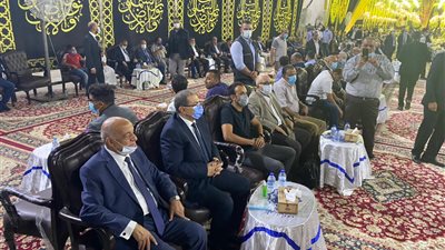 وزير القوى العاملة يشارك بعزاء محمود العربي (صور)