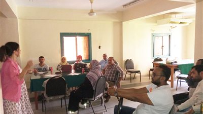 صحة أسوان تعقد دورة تدريبية عن التخلص الآمن من النفايات الطبية الخطرة