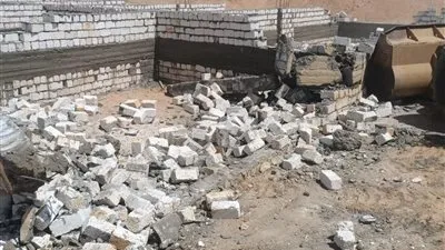 محافظ المنيا يوجه بإزالة التعديات على أحد المصارف الملغية.. صور 