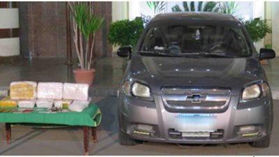 سقوط متهمين بـ11 كيلو من مخدر الأيس في الصف 