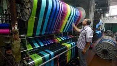 وزير قطاع الأعمال يزف بشرى سارة لـ صناع الغزل والنسيج (فيديو)