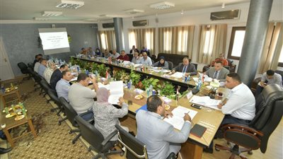 تفاصيل وقرارات اجتماع محافظ الدقهلية