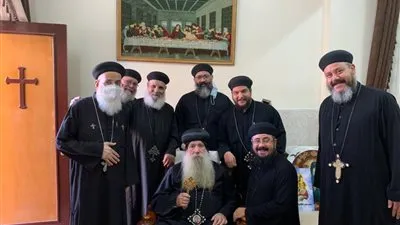 عودة الأنبا كيرلس إلى نجع حمادي بعد وعكة صحية 