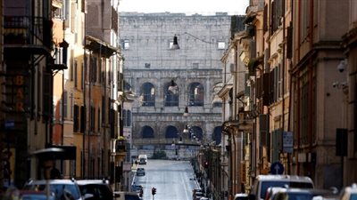 إيطاليا تسجل ارتفاع مفاجئ في إصابات ووفيات كورونا