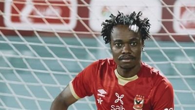 صدمة في الأهلي.. حجم إصابة بيرسي تاو