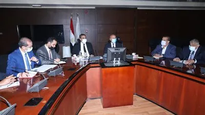 كامل الوزير يبحث مع نظيره الليبي التعاون في تطويرالموانئ.. ويؤكد دعم مصر