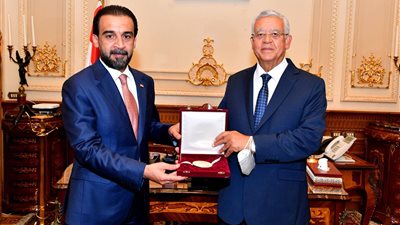  رئيس البرلمان: نقف بجانب العراق في حربهم ضد الإرهاب (صور)