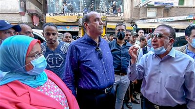 محافظ الإسكندرية يوجه بإزالة جميع الإشغالات بشارع الزهور 