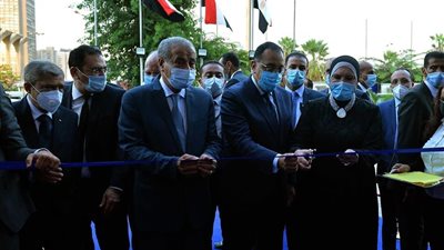 رئيس الوزراء يفتتح معرض 