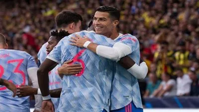 خلاف بين نيفيل وجيمي كاراجر بسبب رونالدو وميسي