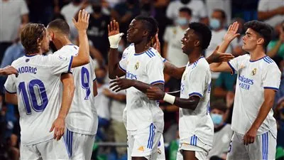 عاجل - أنشيلوتي يُعلن تشكيل ريال مدريد الرسمي ضد إنتر ميلان