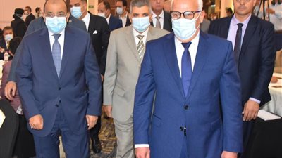 محافظ بورسعيد: نشهد مشروعات قومية وتنموية عملاقة