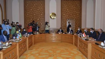 بدء جلسة المباحثات المصرية الكونغولية (صور)