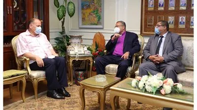 رئيس الإنجيلية ومحافظ أسيوط يشهدان تكريم الطلاب المتفوقين بمدارس السلام 