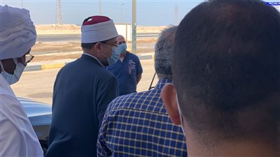 سفير السودان ووزير الأوقاف يزوران مدينة الحرفيين بالغردقة (صور)