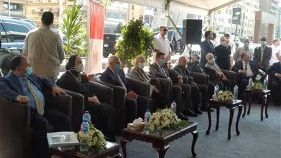 وزيرا المالية والصناعة يفتتحان معرض 