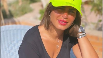 منة فضالي تتألق بإطلالة جديدة في أحدث ظهور لها عبر 