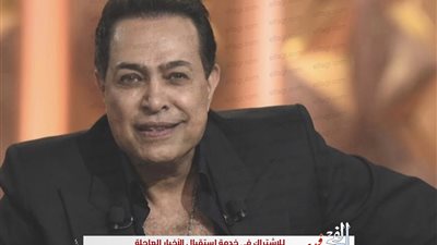 شاهد.. حكيم برفقة أبنائه في أحدث ظهور له