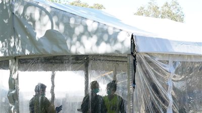 أستراليا تسجل 1607 حالة إصابة بكورونا مع قرار التعايش مع الفيروس