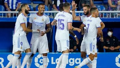 تعرف على معلق مباراة ريال مدريد ضد فالنسيا اليوم الأحد في الدوري الإسباني