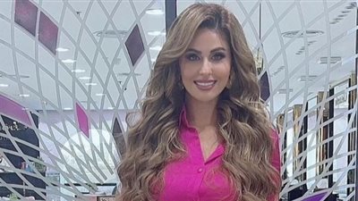 بالفوشيا.. مي سيلم تبهر جمهورها في أحدث ظهور