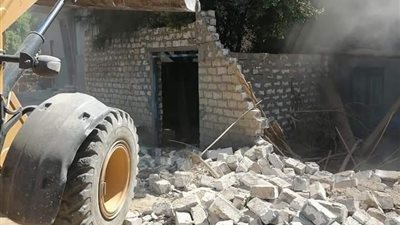 تنفيذ 20 قرار إزالة بأسيوط