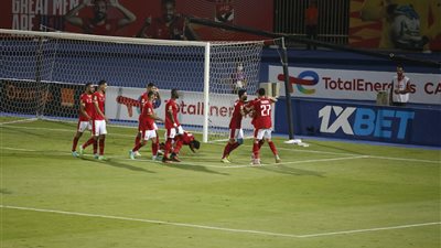 الأهلي يتحرك لتعديل عقد نجم الفريق