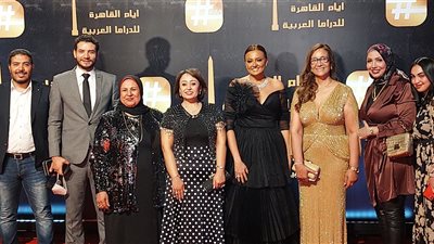 بشري تخطف الأنظار بالأسود في احتفالية 