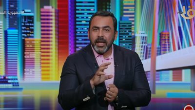 يوسف الحسيني يكشف حقيقة فرض رسوم على تلقي المكالمات (فيديو)
