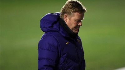 كومان يستقر على بديل بيدري أمام غرناطة