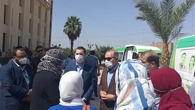 محافظ كفر الشيخ يتفقد حملة 