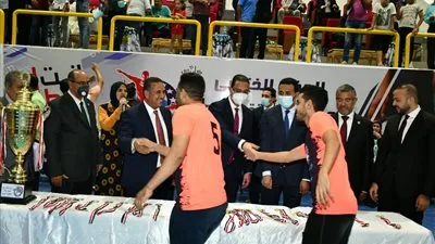 محافظ الفيوم يشهد المباراة النهائية لدوري 