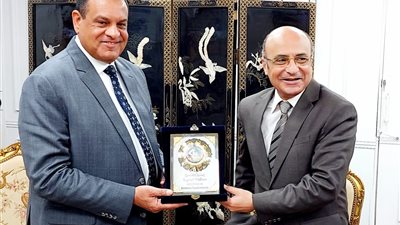 وزير العدل يصل 