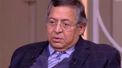 أستاذ الطب النفسي: 200 ألف مصري لديهم أفكار انتحارية 