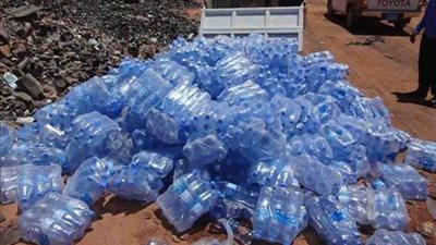 التحفظ على 3 آلاف ونصف لتر مياه غير مطابقة للمواصفات بالإسكندرية