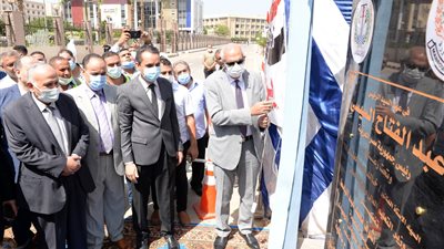 وضع حجر الأساس للمرحلة الثالثة لاستكمال مبنى كلية الآداب الجديد 