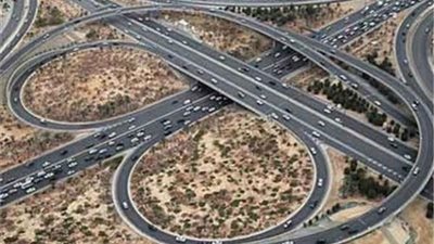 أستاذ هندسة طرق يكشف مشروعات في سيناء لربط مدن القناة بالدلتا (فيديو)